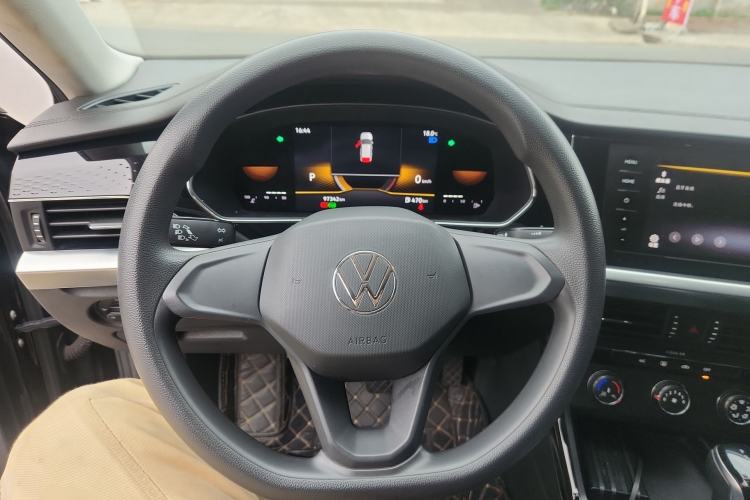 Used Volkswagen Passat 2022 280TSI Business Edition Steering Wheel