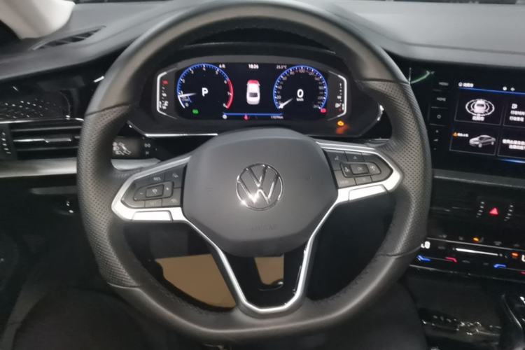 Used Volkswagen Passat 2022 330TSI Starry Luxury Edition Steering Wheel