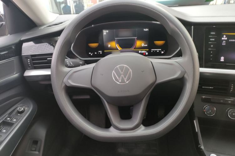Used Volkswagen Passat 2022 280TSI Business Edition Steering Wheel