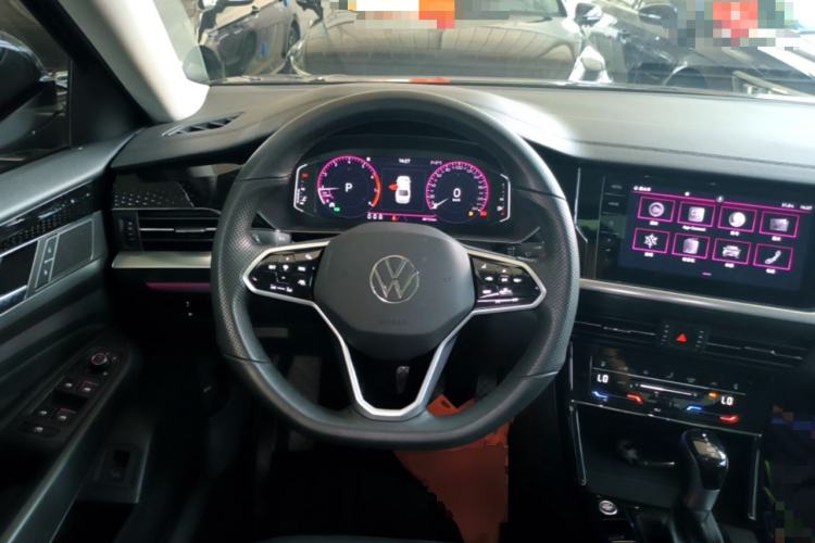 Used Volkswagen Passat 2022 380TSI Luxury Edition Steering Wheel