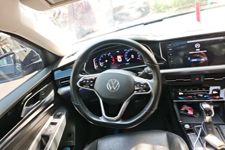 Used Volkswagen Passat 2022 330TSI Starry Luxury Edition Steering Wheel