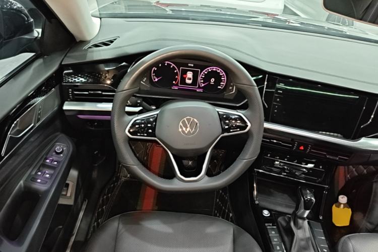 Used Volkswagen Passat 2022 330TSI Starry Luxury Edition Steering Wheel