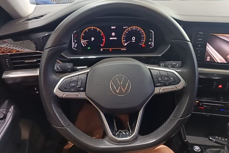 Used Volkswagen Passat 2022 330TSI Starry Elite Edition Steering Wheel