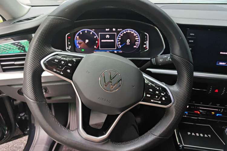 Used Volkswagen Passat 2022 380TSI Flagship Edition Steering Wheel