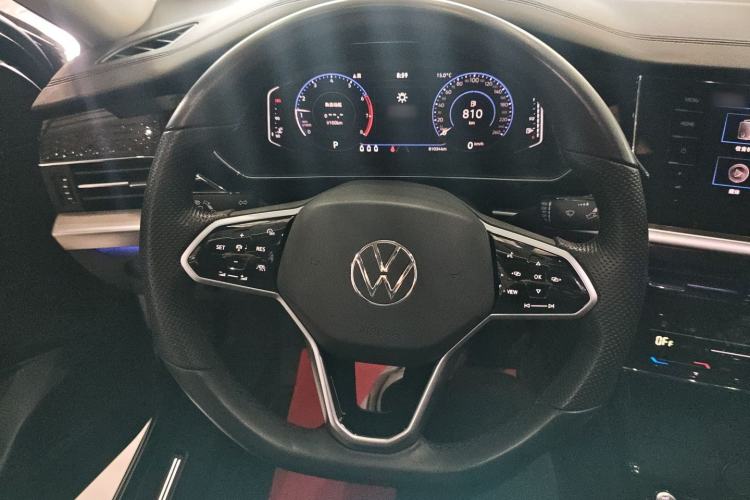Used Volkswagen Passat 2022 330TSI Starry Luxury Edition Steering Wheel