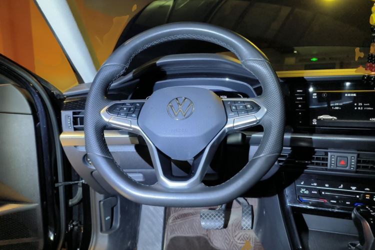 Used Volkswagen Passat 2022 330TSI Starry Elite Edition Steering Wheel