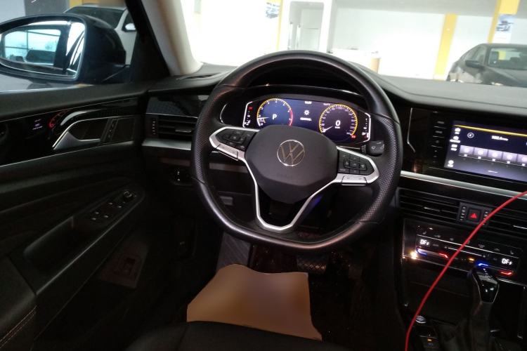 Used Volkswagen Passat 2022 330TSI Elite Edition Custom Version Steering Wheel