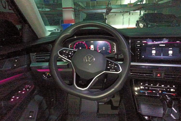 Used Volkswagen Passat 2022 330TSI Starry Luxury Edition Steering Wheel