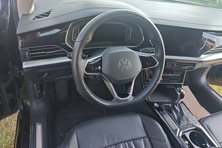 Used Volkswagen Passat 2022 330TSI Starry Luxury Edition Steering Wheel