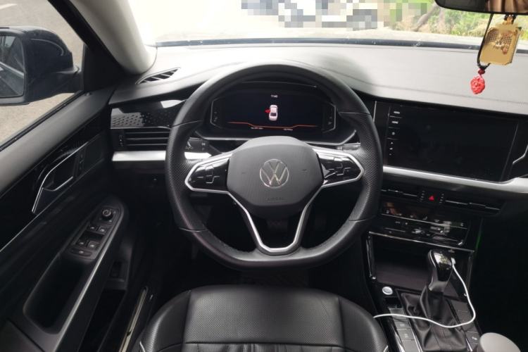 Used Volkswagen Passat 2022 330TSI Luxury Edition Steering Wheel