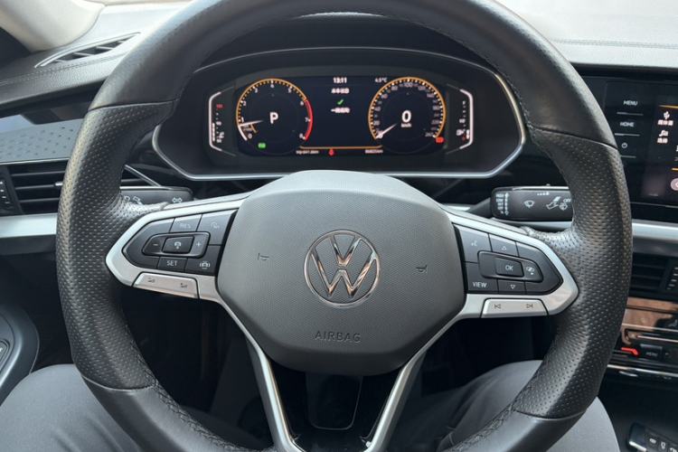 Used Volkswagen Passat 2022 330TSI Starry Elite Edition Custom Version Steering Wheel