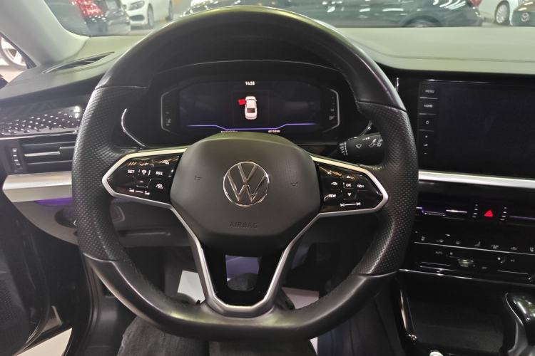 Used Volkswagen Passat 2022 330TSI Starry Luxury Edition Steering Wheel