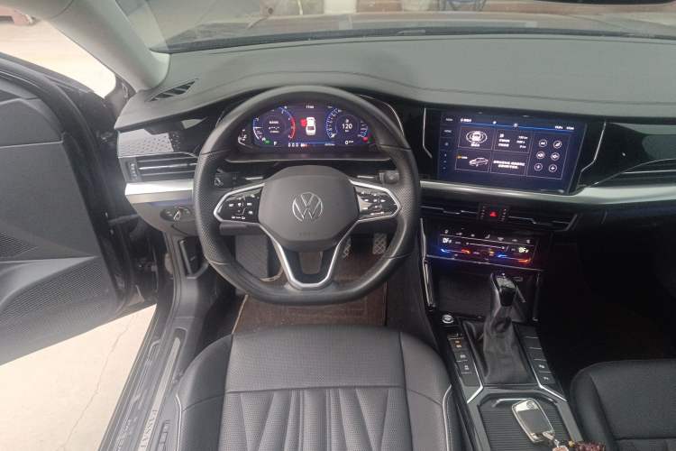 Used Volkswagen Passat 2022 330TSI Starry Luxury Edition Steering Wheel