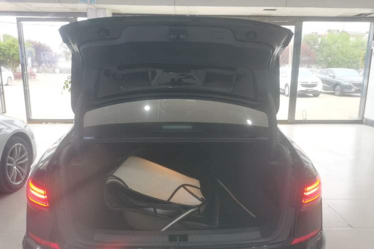 Used Volkswagen Passat 2022 330TSI Elite Edition Trunk