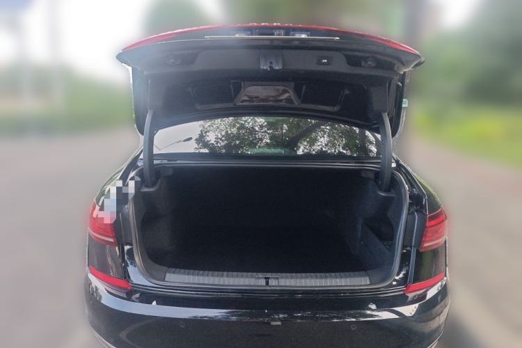 Used Volkswagen Passat 2022 330TSI Starry Luxury Edition Trunk