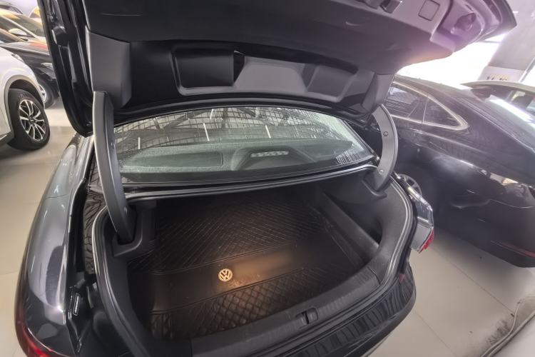 Used Volkswagen Passat 2022 330TSI Starry Elite Edition Trunk