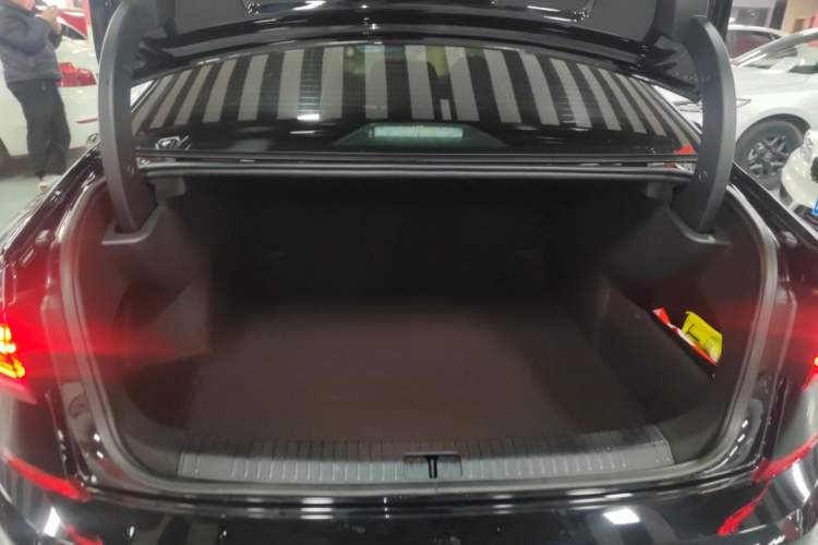 Used Volkswagen Passat 2022 330TSI Starry Elite Edition Custom Version Trunk