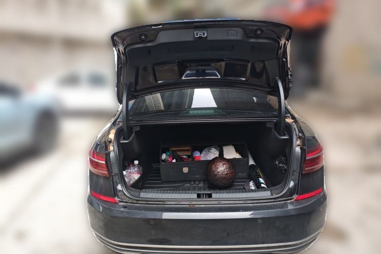 Used Volkswagen Passat 2022 330TSI Starry Luxury Edition Trunk