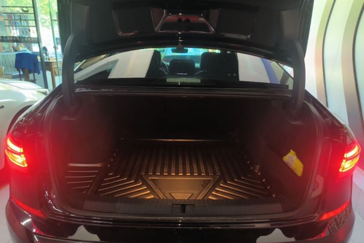 Used Volkswagen Passat 2022 330TSI Luxury Edition Trunk