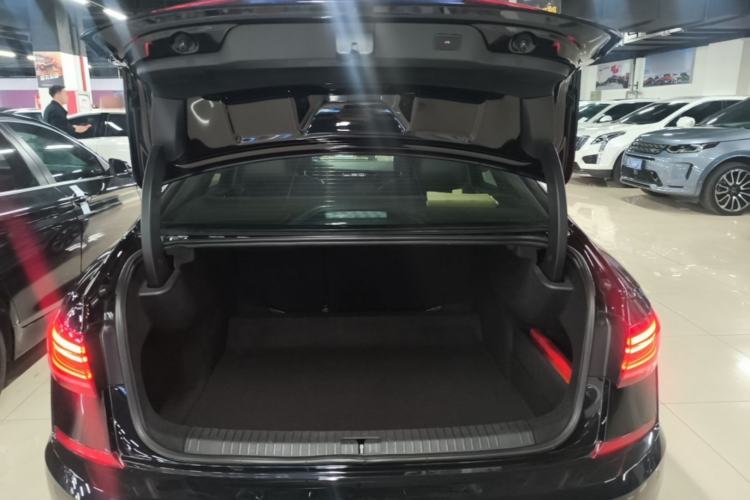 Used Volkswagen Passat 2022 330TSI Starry Elite Edition Trunk
