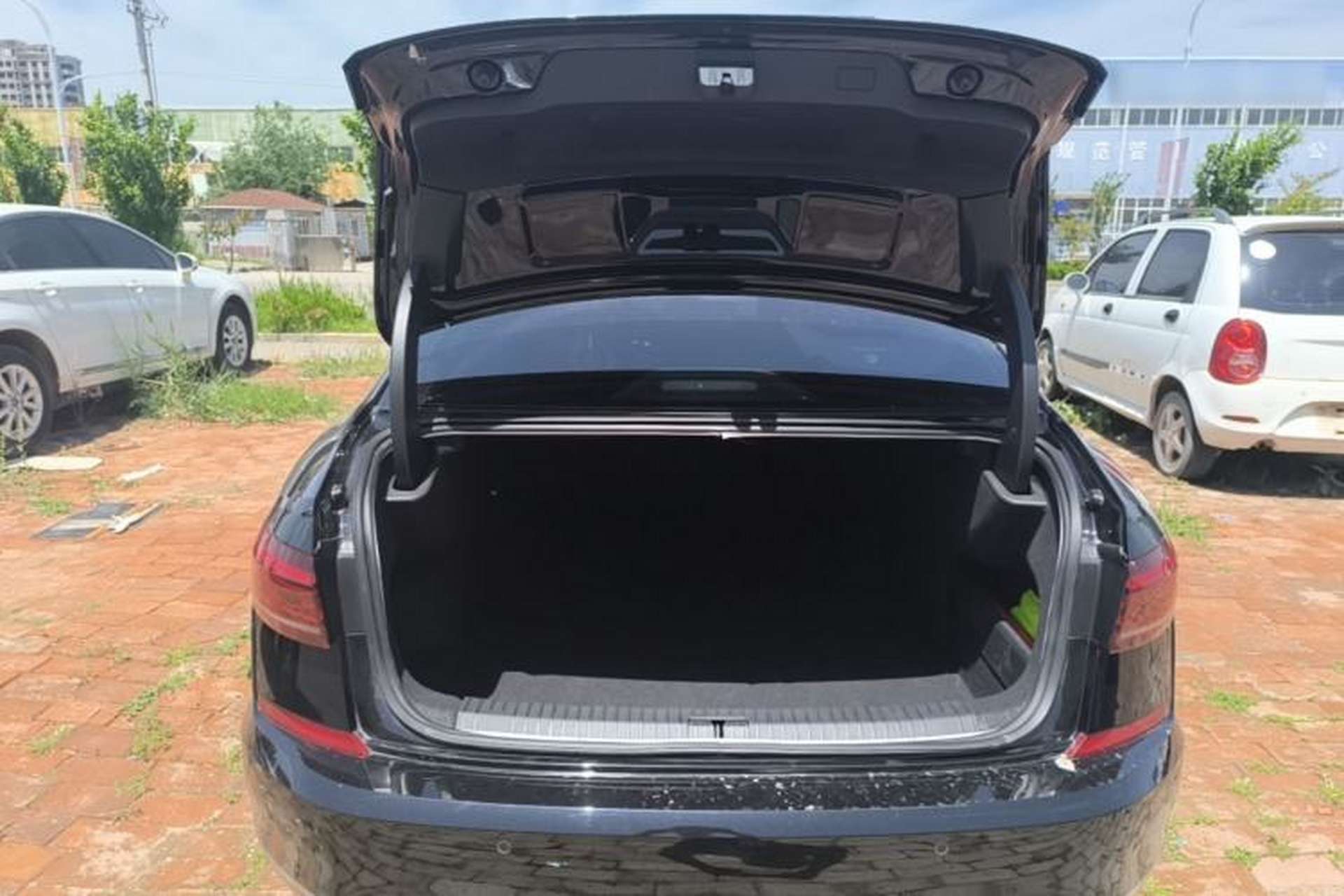 Used Volkswagen Passat 2022 380TSI Luxury Edition Trunk