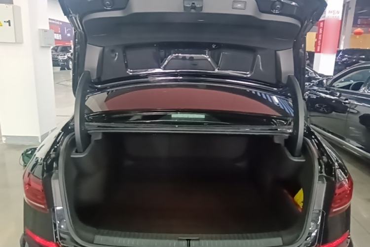 Used Volkswagen Passat 2022 330TSI Luxury Edition Trunk