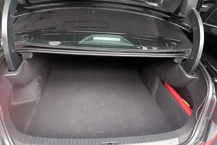 Used Volkswagen Passat 2022 280TSI Business Edition Trunk