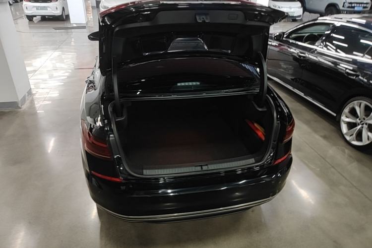 Used Volkswagen Passat 2022 330TSI Starry Luxury Edition Trunk