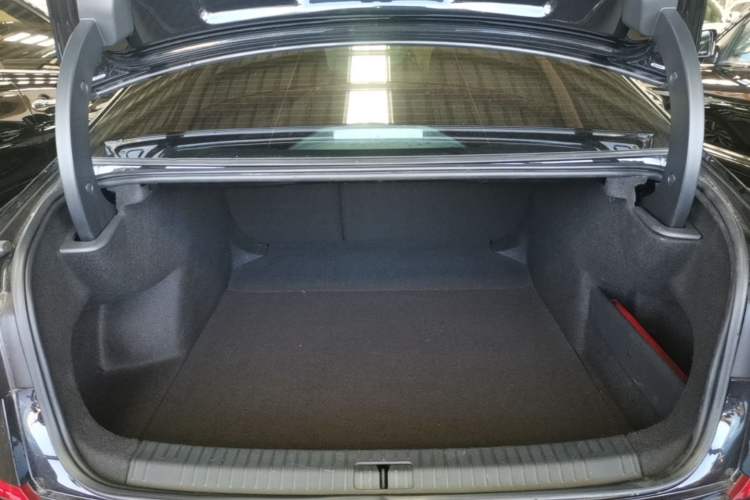 Used Volkswagen Passat 2022 330TSI Elite Edition Trunk