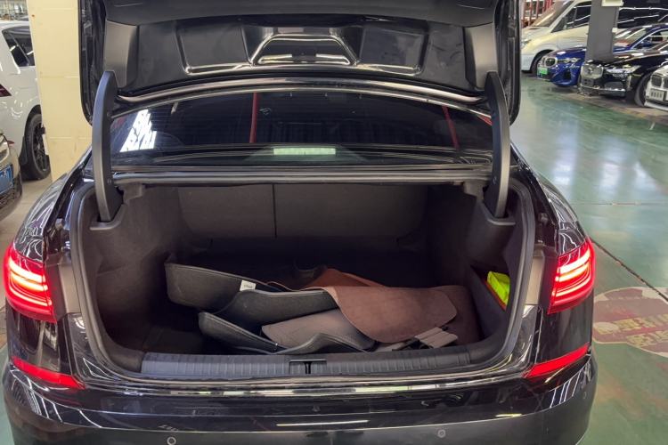 Used Volkswagen Passat 2022 330TSI Starry Luxury Edition Trunk