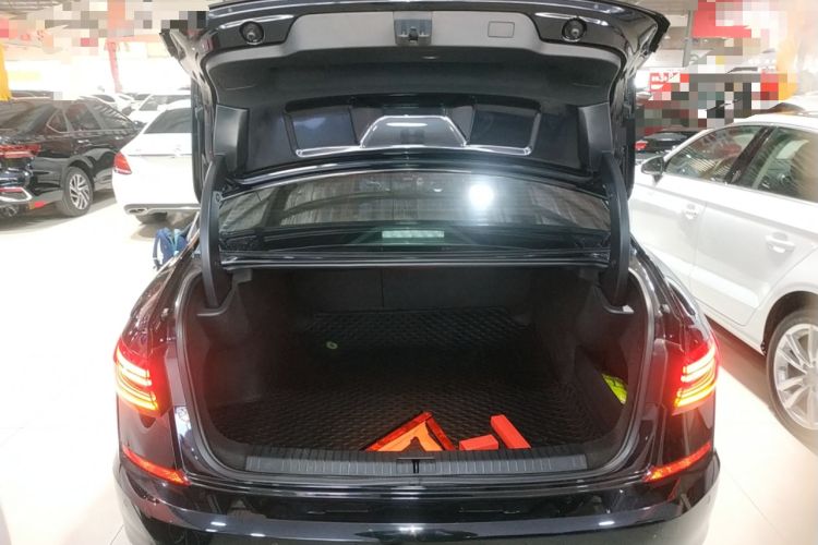 Used Volkswagen Passat 2022 330TSI Luxury Edition Trunk