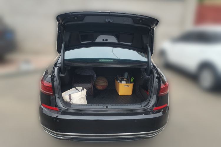 Used Volkswagen Passat 2022 330TSI Starry Luxury Edition Trunk
