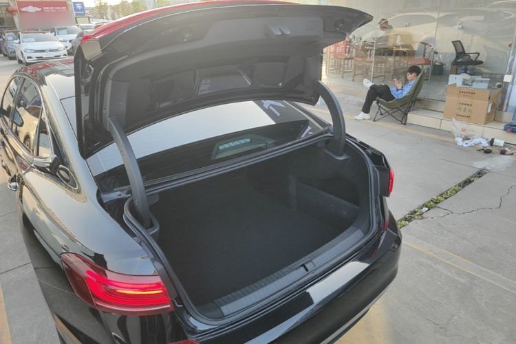 Used Volkswagen Passat 2022 330TSI Luxury Edition Trunk