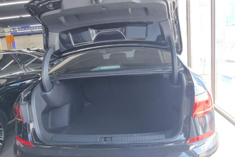 Used Volkswagen Passat 2022 330TSI Starry Luxury Edition Trunk