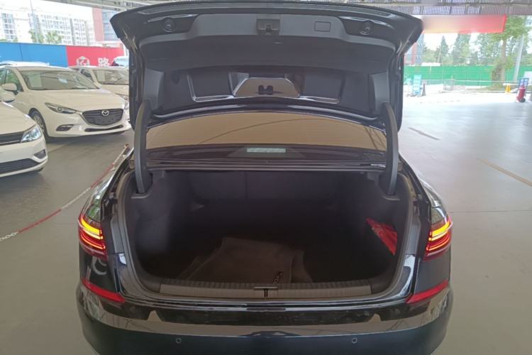Used Volkswagen Passat 2022 280TSI Business Edition Trunk