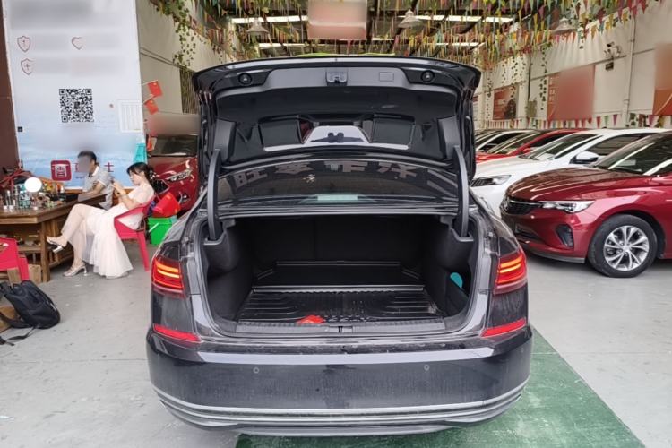 Used Volkswagen Passat 2022 330TSI Elite Edition Trunk