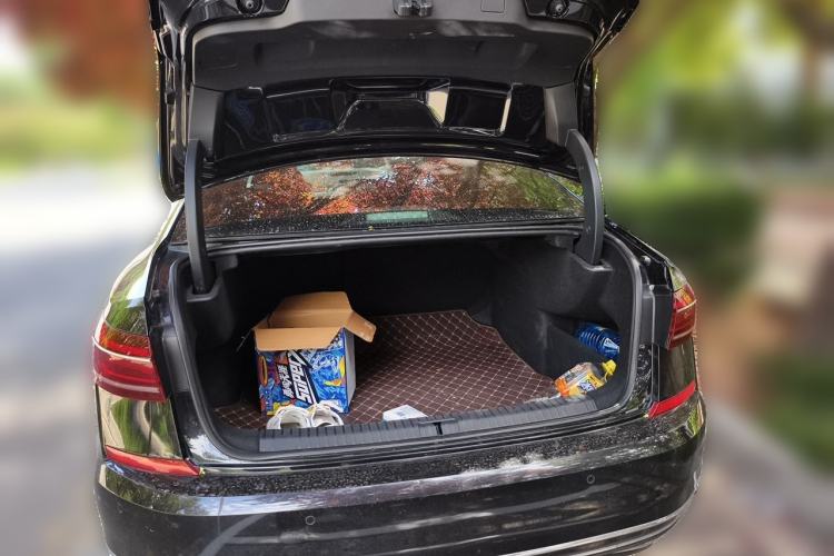 Used Volkswagen Passat 2022 330TSI Starry Elite Edition Trunk