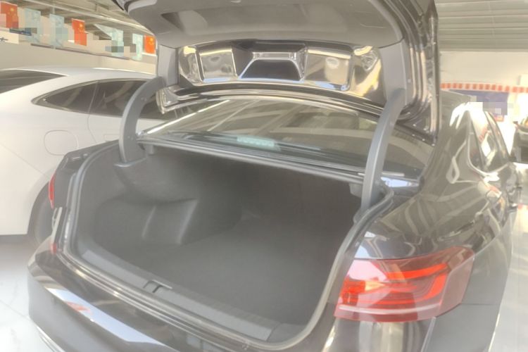 Used Volkswagen Passat 2022 330TSI Starry Luxury Edition Trunk