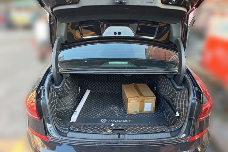 Used Volkswagen Passat 2022 330TSI Luxury Edition Trunk