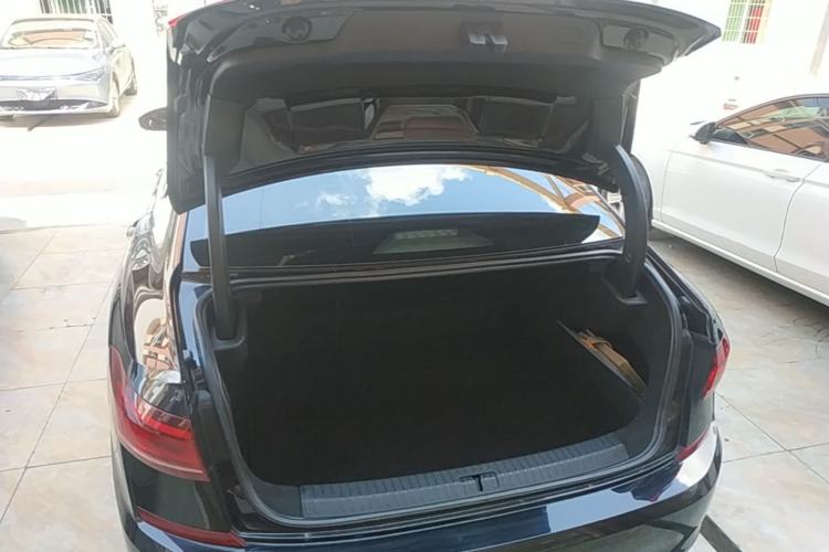Used Volkswagen Passat 2022 330TSI Luxury Edition Custom Version Trunk