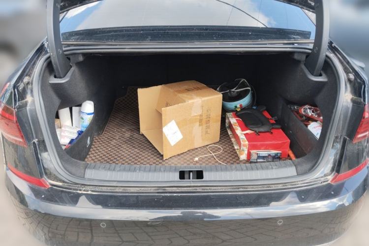 Used Volkswagen Passat 2022 330TSI Luxury Edition Trunk