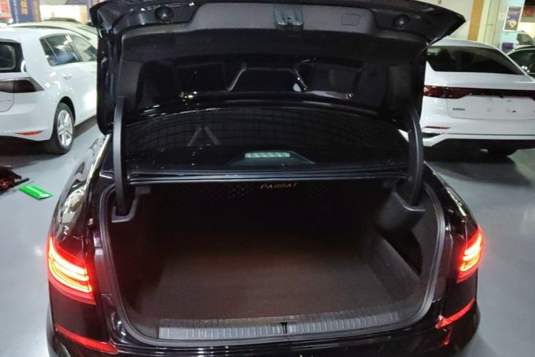 Used Volkswagen Passat 2022 330TSI Elite Edition Trunk