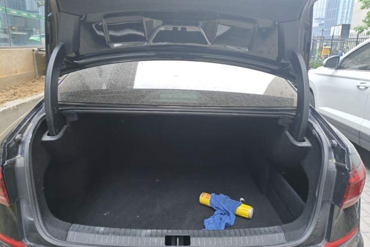 Used Volkswagen Passat 2022 280TSI Business Edition Trunk