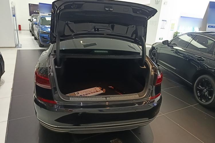 Used Volkswagen Passat 2022 330TSI Starry Elite Edition Trunk