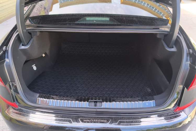 Used Volkswagen Passat 2022 330TSI Starry Elite Edition Trunk