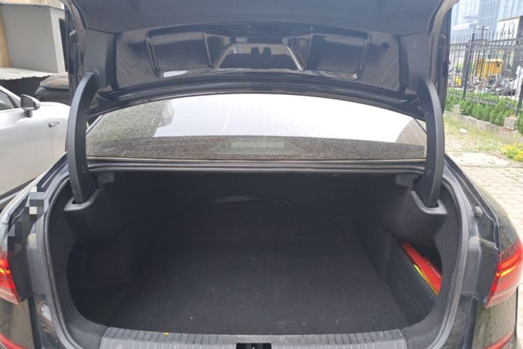Used Volkswagen Passat 2022 280TSI Business Edition Trunk