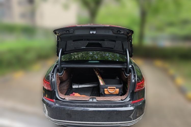 Used Volkswagen Passat 2022 330TSI Luxury Edition Trunk