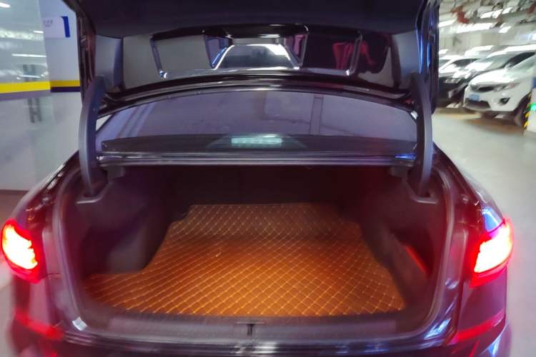 Used Volkswagen Passat 2022 330TSI Starry Luxury Edition Trunk
