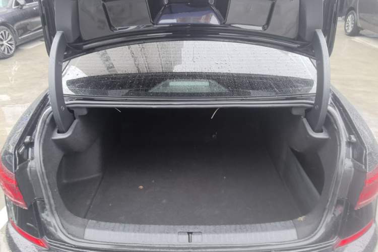 Used Volkswagen Passat 2022 330TSI Starry Elite Edition Trunk
