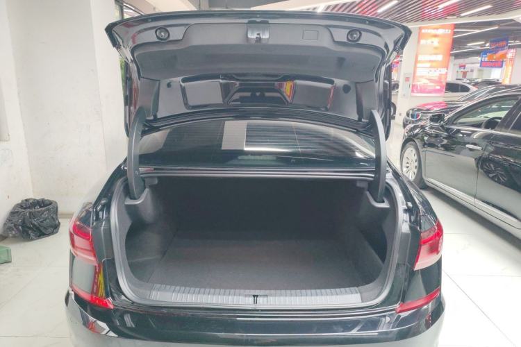 Used Volkswagen Passat 2022 330TSI Starry Elite Edition Trunk